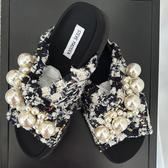 STEVE MADDEN ~ SANDALS - Picture 2 of 6